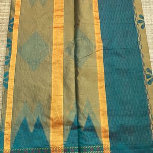 Offer: Golden Saree With Beautiful Border For Grab