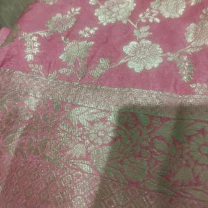 Beautiful Dupatta Soft Fabric Banarsi