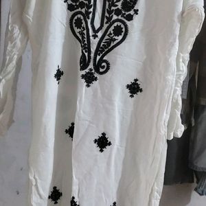 Chikankari White Kurti