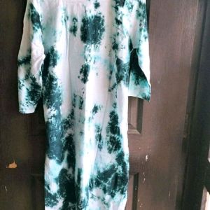 Chikankari Tye And Dye