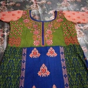 A Beautiful Soft Pure cotton colourful Kurti😍