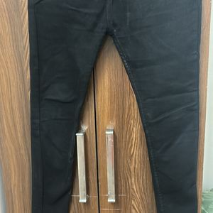 Black Skinny Jeans