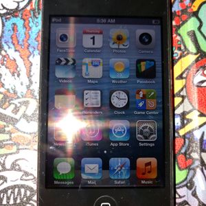 Apple IPod 4th gen 8GB