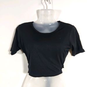 Black Plain Casual Crop Top (Women)