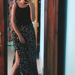 Woman Black Floral Fantasy Skirt