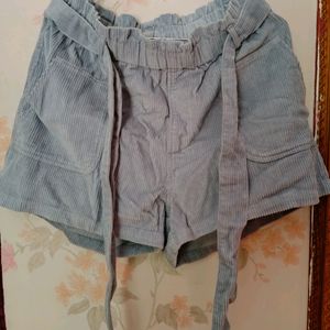 Shorts With Waist Tie Up