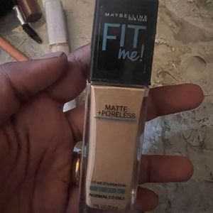 Maybelline Fit Me Foundation 330 Toffe