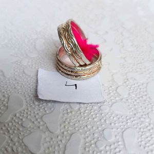 A Toe Ring 💍 (Bichiya)