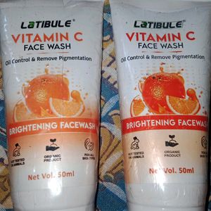 It's Vitamin C Face Wash With Good Properties