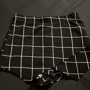 Cute Cheq Mini Skirt