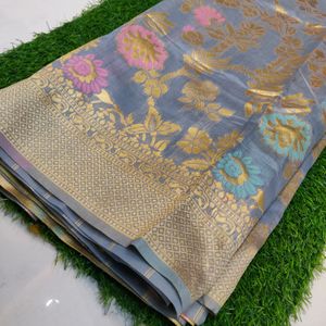 Beautiful Art Silk Colourful Flowers Saree