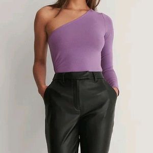 Lavender One Sided Stylish Crop Top