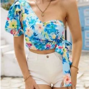 Urbanic Beach Wear Crop Top