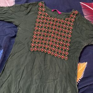 Max Green Kurti