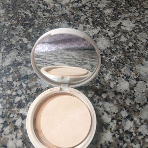 Radiant Matte Compact