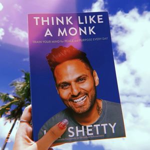 THINK LIKE A MONK BOOK