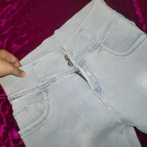 Light Blue Denim Jeabs High Waist