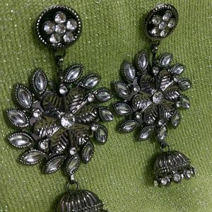 Metallic Silver Jhumke