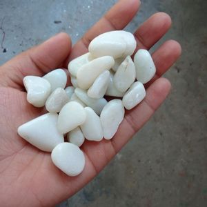 1kg White Pebbles