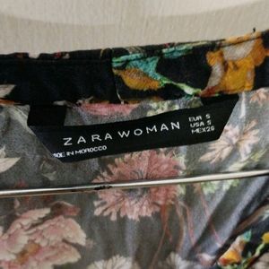 Zara Traufalic Floral Top