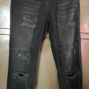 Roadster Black Distress Jeans (Straight Fit)