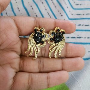 Black Elegant Earings