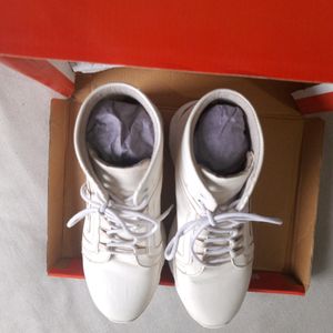 Sale- FILA Lace-Up Shoes