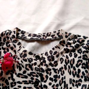 Urbanic Leopard Crop Top