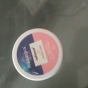 Aqualogica Radian Plus Gel Moisturizer Watermelon