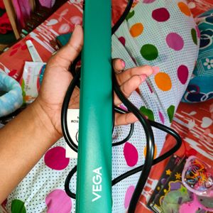 Vega Hair Straightener