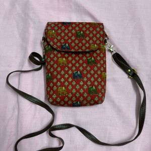 Traditional Slingbag!