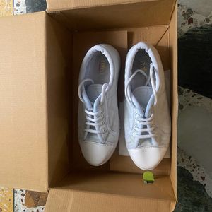 PT Shoes For School ( Size 4 )