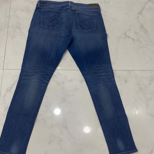 Levi’s Woman Pants