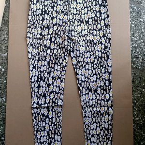 Brand New Girls Jeggings Pant For Teenagers