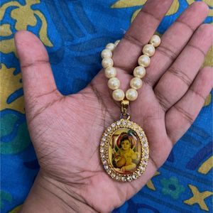 Kanha Ji Mala And Mukut