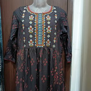 Aavasa Printed Long Anaarkali Kurta Size 38-40