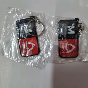 Keychain Buy1Get3free