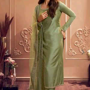 Inddus Pista Green Suit Set Malaika Edition/Size-S