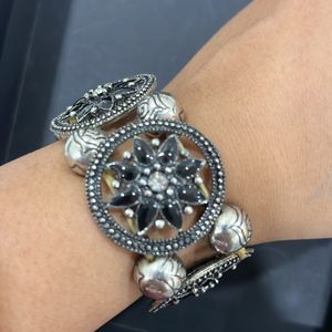 Stretchable Bracelet