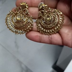 Earings