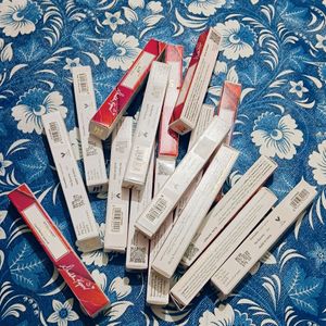 Pack Of 17 Lipstick