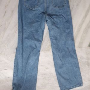 Urbanic Ripped Baggy Jeans