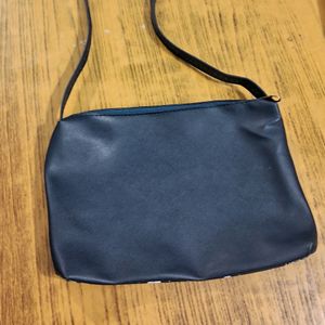 90%Off💥(30₹*) Blue Sling Bag& Hair Claw Clip