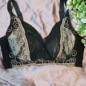 black embrodery bra