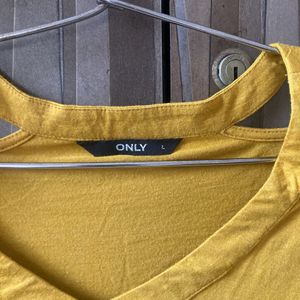 ONLY COLD NECK TOP