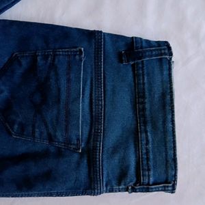 Skinny Fit Jeans (Size 28)