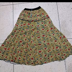 Woman Skirt Like New