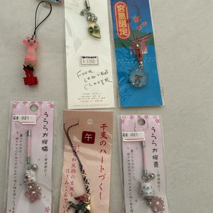 Mobile Straps Selling in a Combo