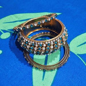 Heavy Beautiful Bangles💙🤍