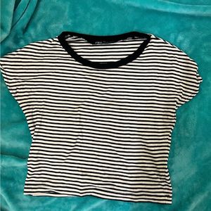 Zara Crop Top Stripes White And Black